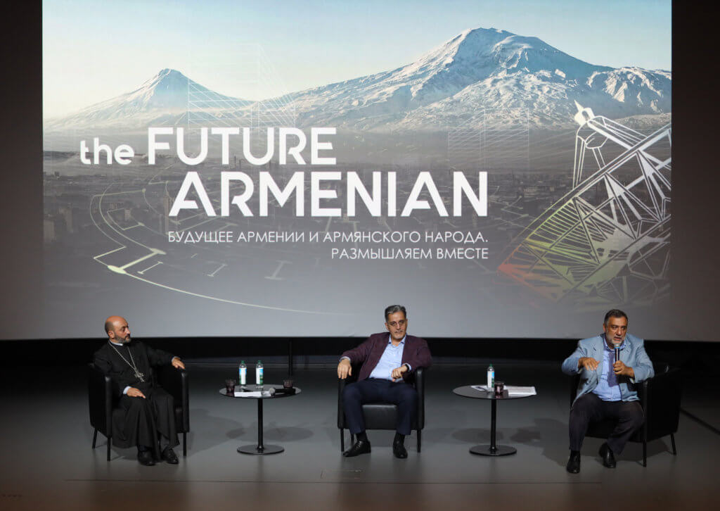 Rencontre avec la communauté arménienne à Ekaterinbourg